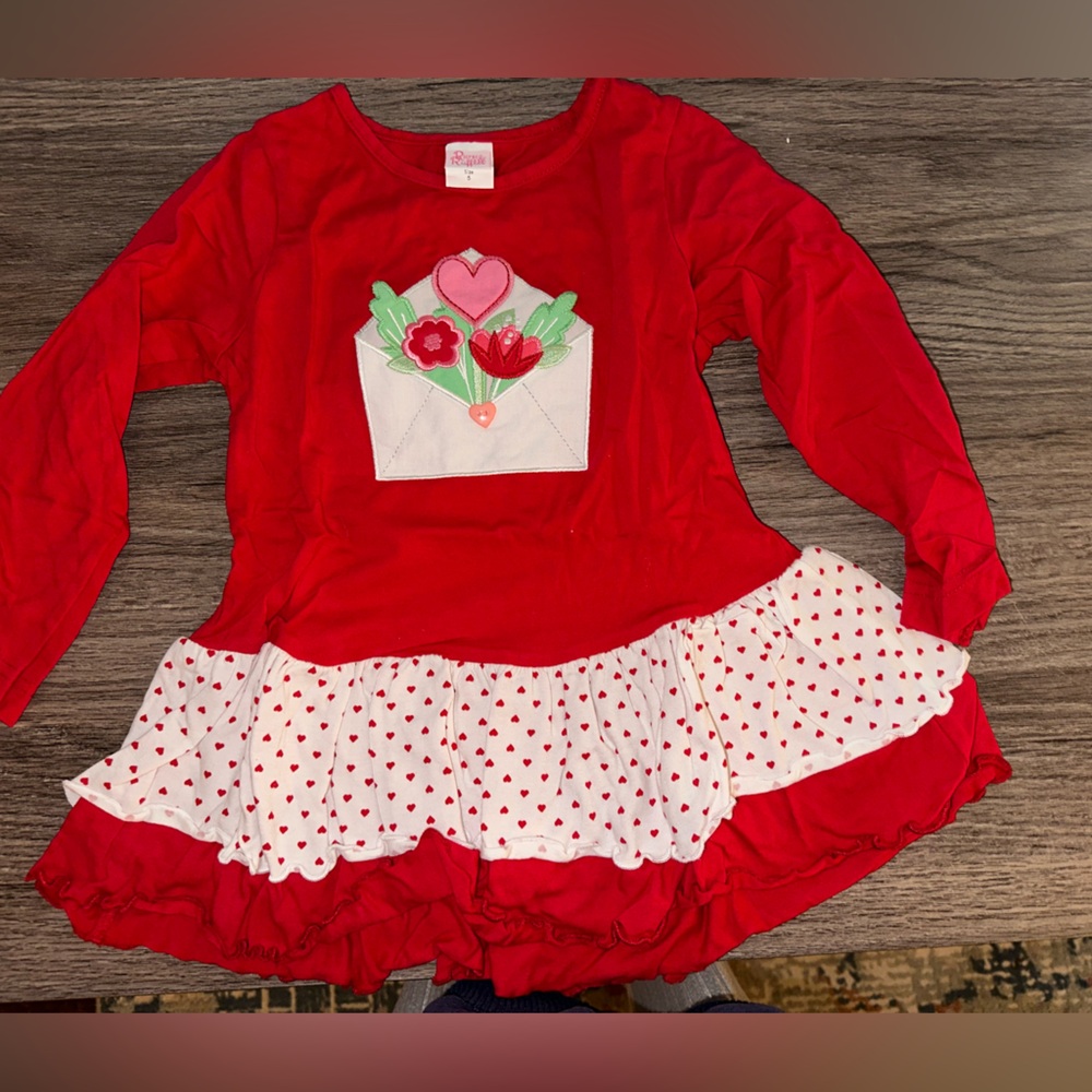 Red Heart Kids Long Sleeve Top